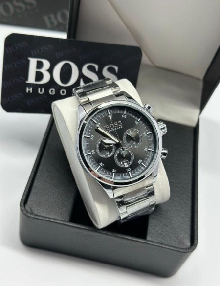 ساعة Boss شبابية